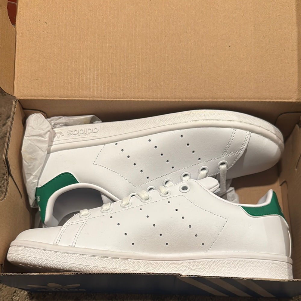 Adidas Stan Smith J White and Green Shoes